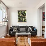 Joivy Cosy 2-Bed Flat In Arroios